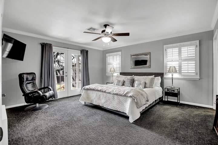 Room 4 of 41