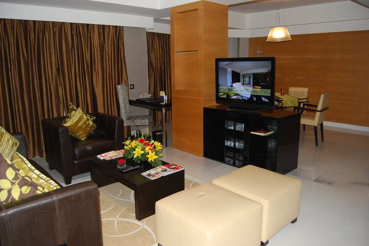 Room 12 of 71