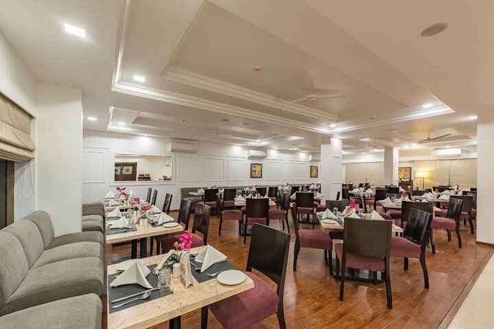 Dining Photos