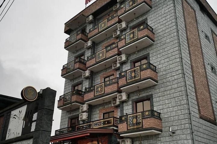 Hotel 26 of 29