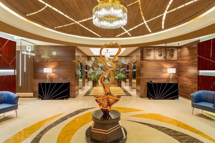 Hotel Lobby