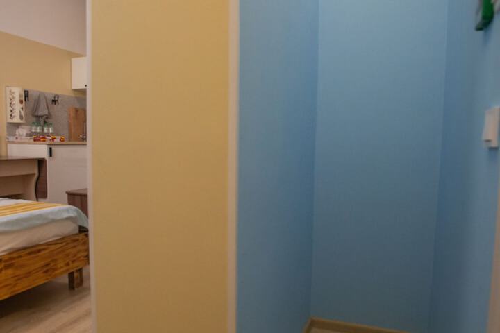 Room 8 of 64
