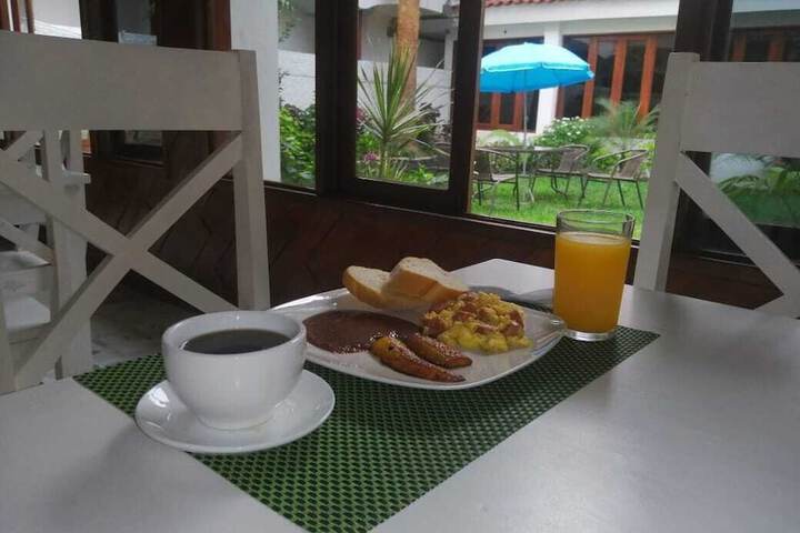 Breakfast/Coffee Service 33 of 34