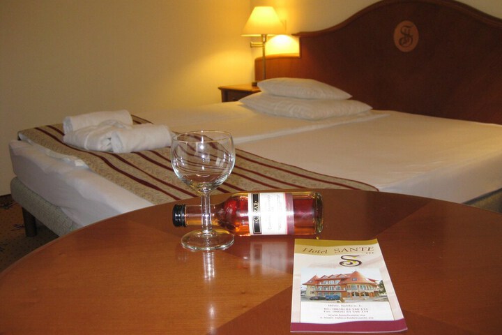 Room 11 of 58