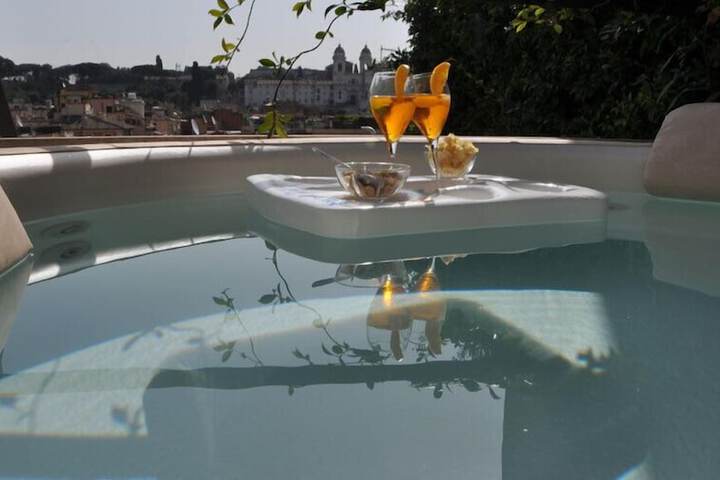 Hot Tub 55 of 67