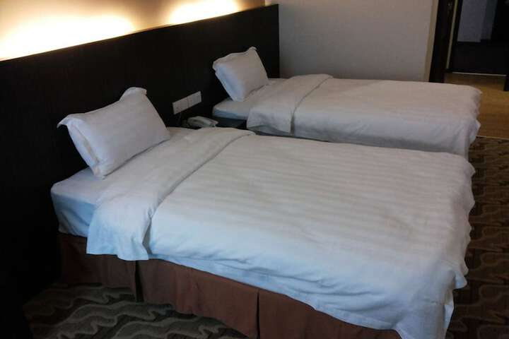Room 15 of 26