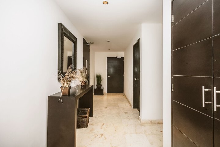 Beachside Retreat Elements GH8