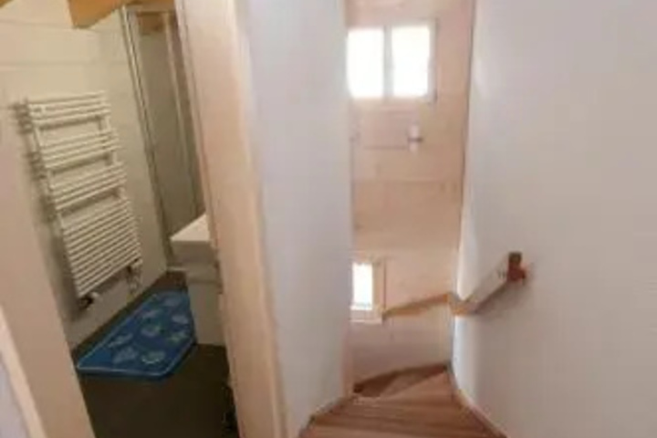 Room 3 of 8