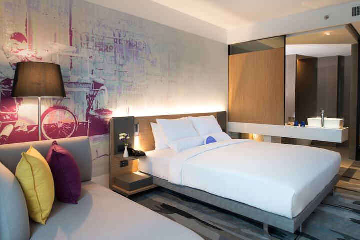 Room 3 of 59