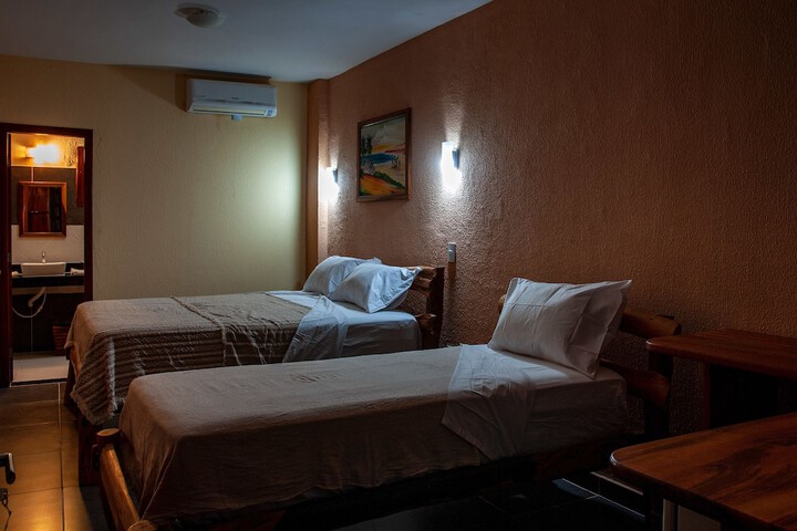 Room 5 of 21