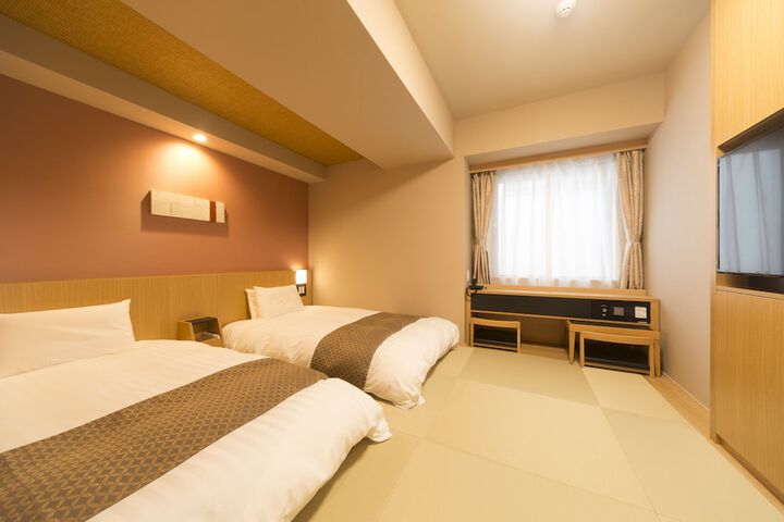 Room 4 of 78
