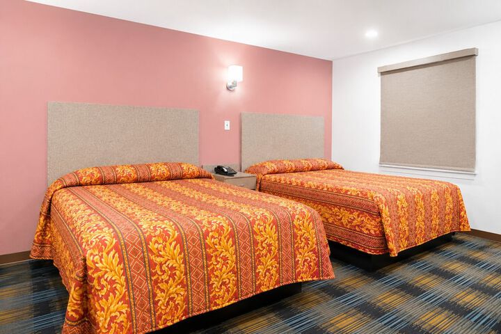 Room 2 of 10