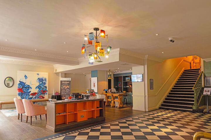 Hotel Lobby
