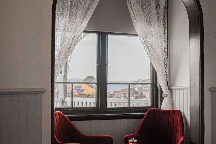 Room 50 of 108