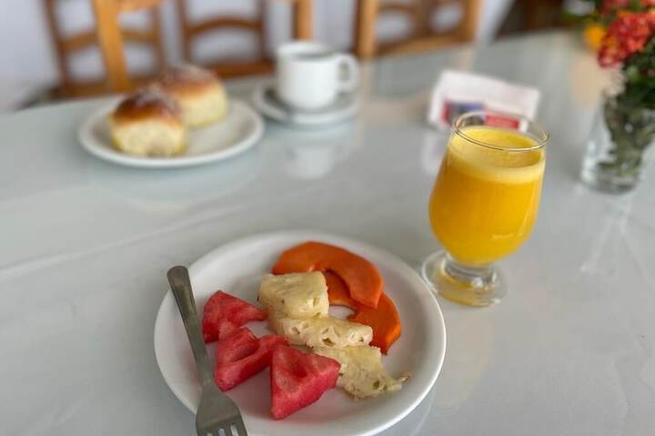 Breakfast/Coffee Service 20 of 32