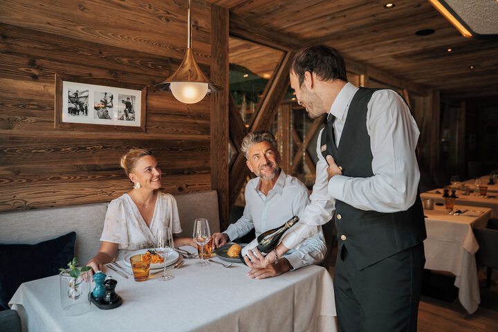 Dining 88 of 101