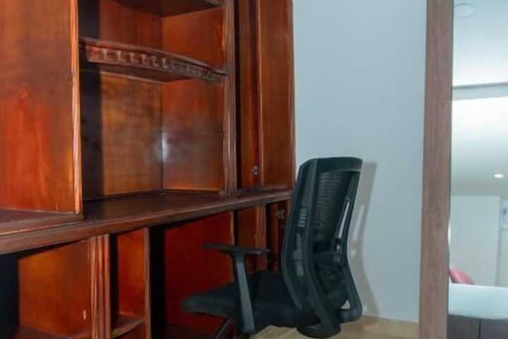 Room 10 of 36