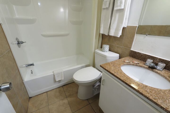 Renovated Standard King Bed (8 of 15)