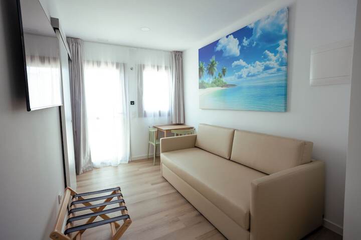 Room 18 of 43