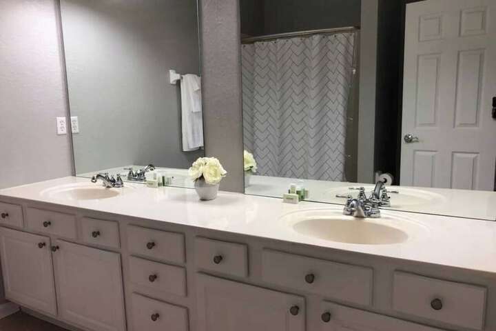 Room 40 of 71