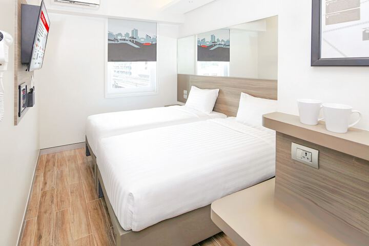 Room 29 of 39