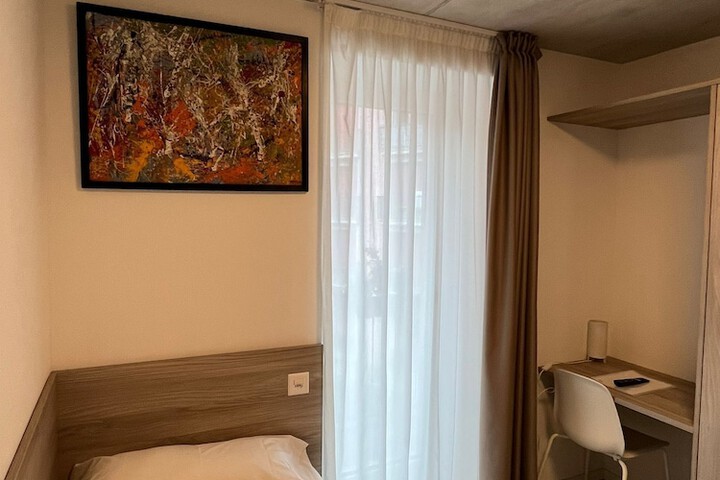 Room 15 of 47