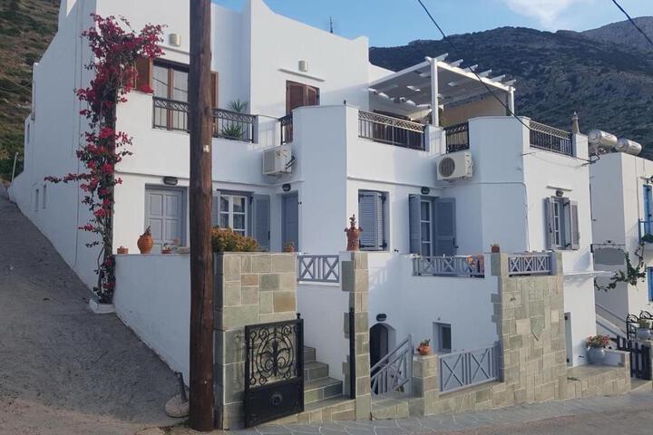 Chrysa House