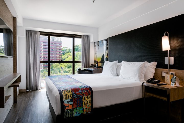 Room 17 of 48