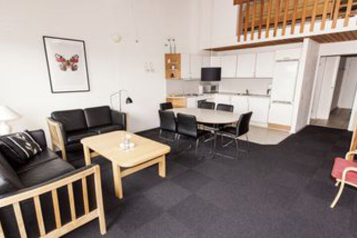Room 44 of 85