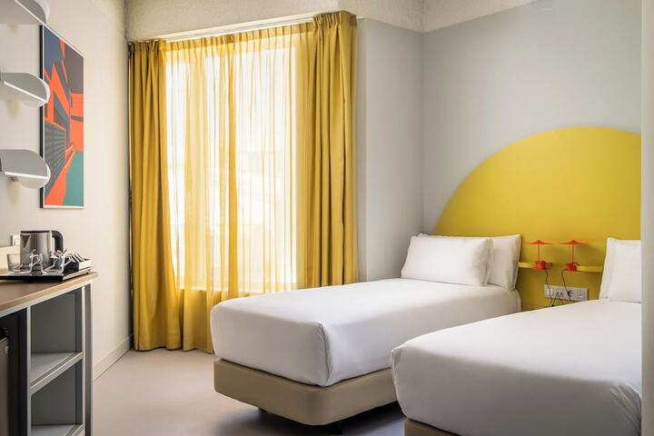 Room 10 of 67