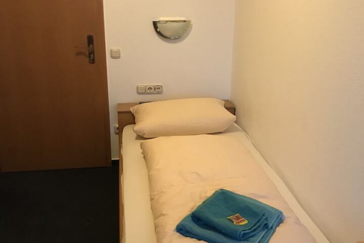 Room 3 of 51