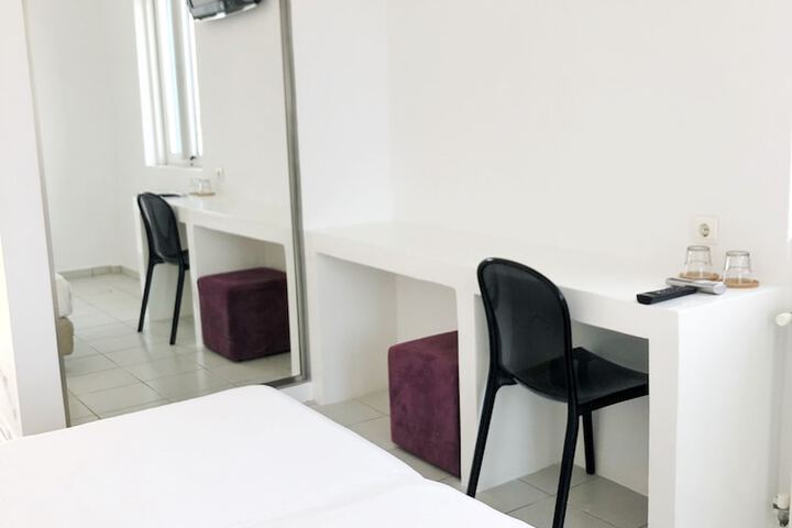 Room 11 of 46