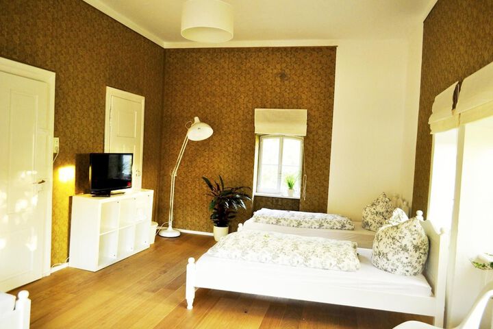 Room 30 of 47