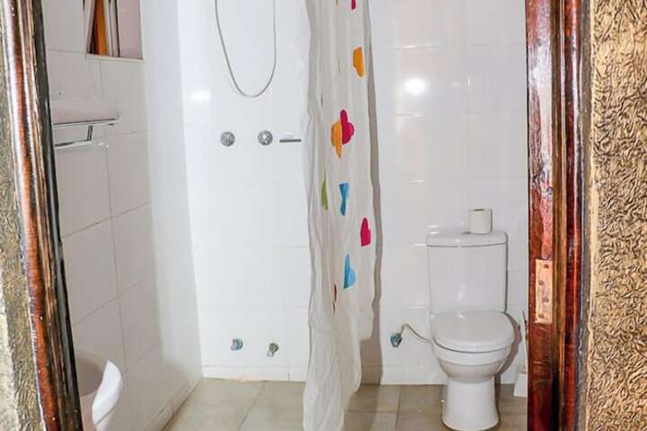 Room 70 of 108