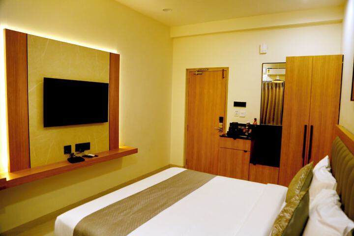 Room 9 of 41