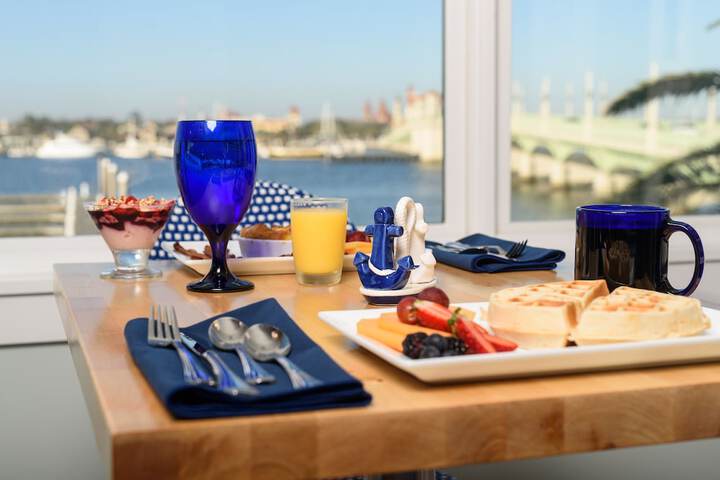 Breakfast/Coffee Service 32 of 56