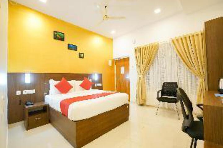 Room 8 of 20