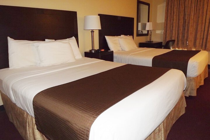 Standard Double Room (1 of 9)