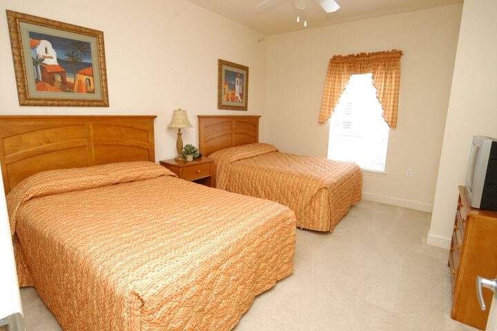 Room 9 of 118