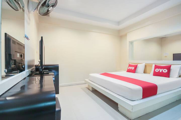 Room 6 of 24