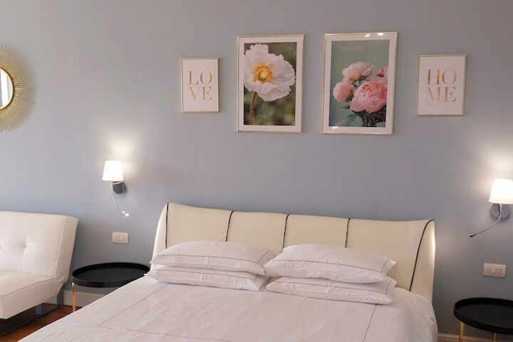 Room 17 of 105