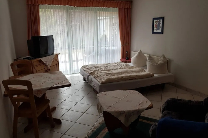 guest_rooms