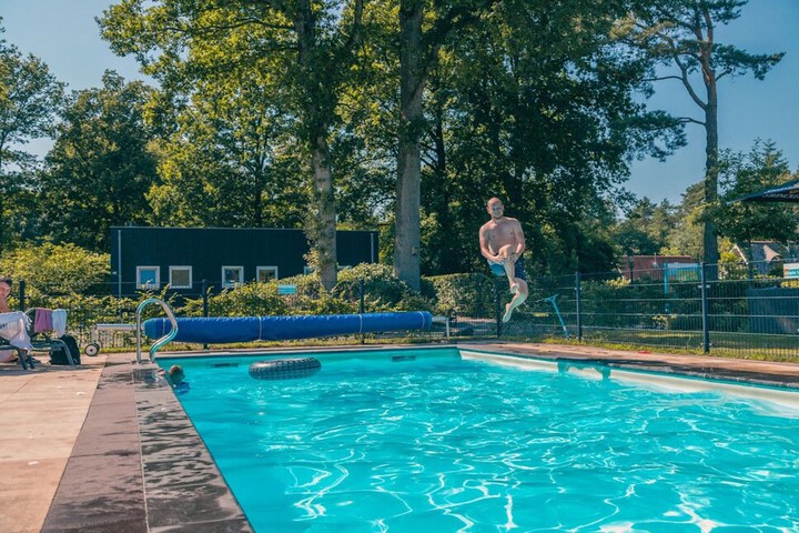 Pool 8 of 35