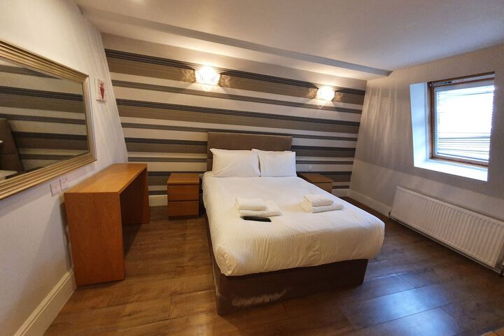 Room 38 of 80