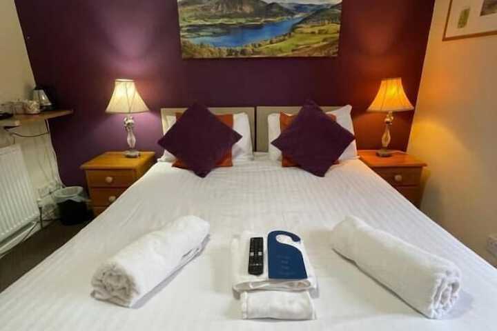 Room 14 of 27