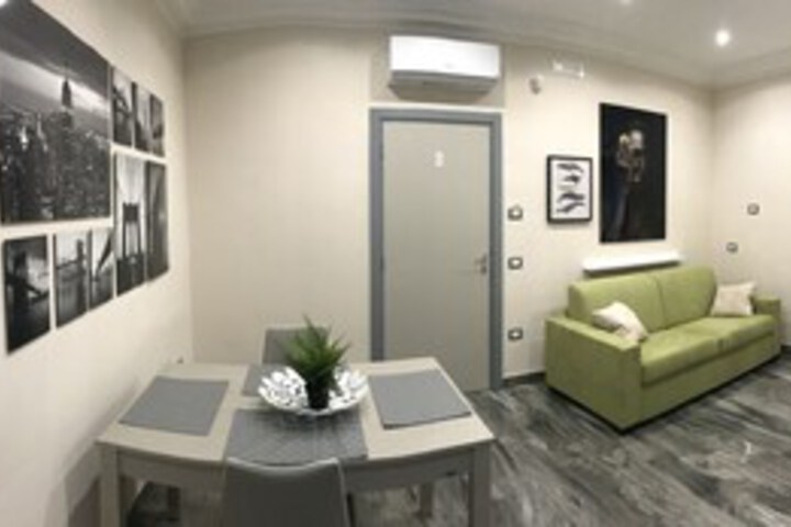 Room 53 of 82
