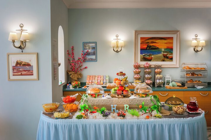 Breakfast/Coffee Service 28 of 45