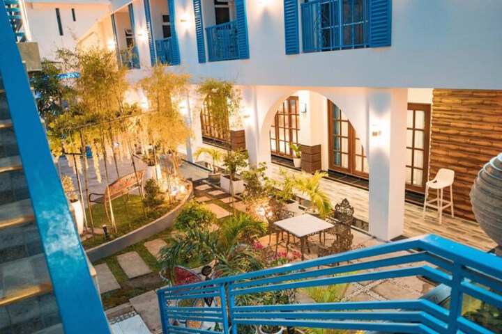 Hotel 173 of 188