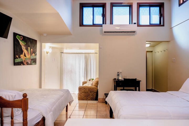Room 83 of 258