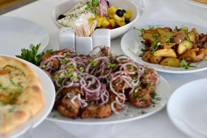 Dining 82 of 109